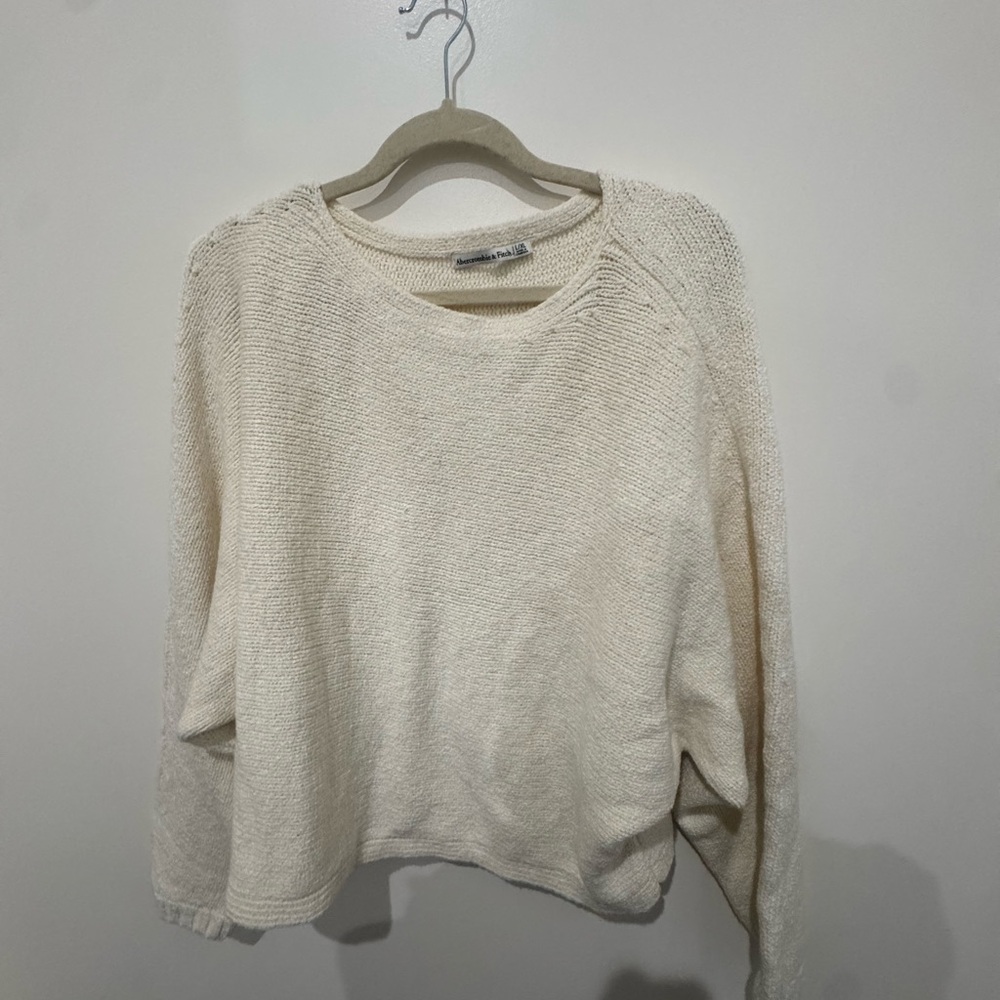 Abercrombie & Fitch Off-White Knit Sweater NWOT